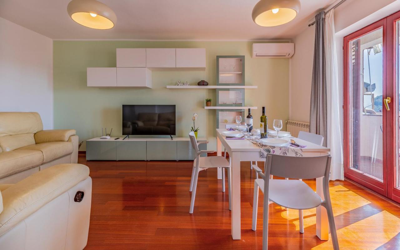 Apartment Green Pula, Family Friendly, Comfortable, Free Parking And Wifi ภายนอก รูปภาพ